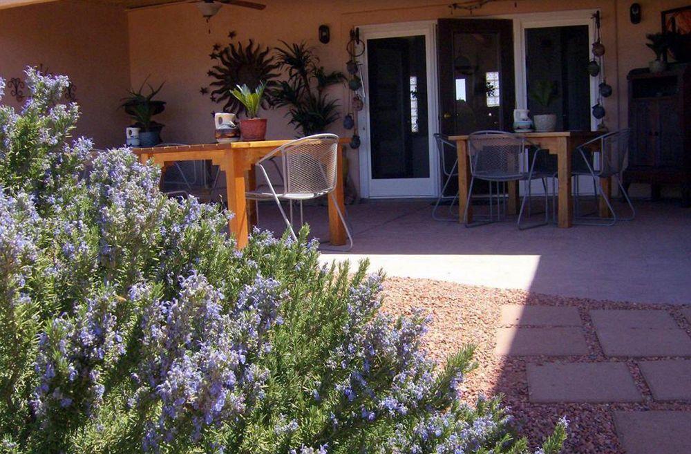 Dreamkatchers Lake Powell Bed & Breakfast Big Water Esterno foto